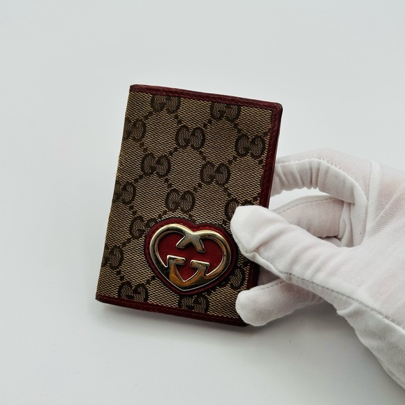 Gucci Handbags - Gucci Heart Monogram Card holder
